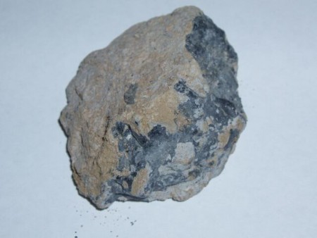 Đất đèn (Khí đá) có công thức hóa học là CaC2